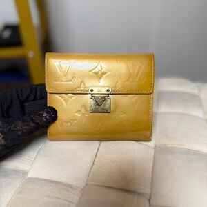 Louis Vuitton Vernis Koala / S-Lock wallet (yellow/mustard tone)